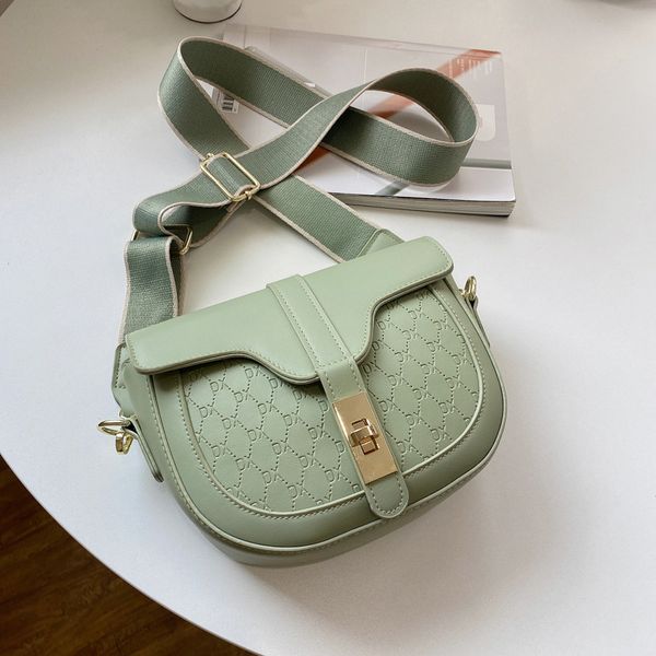 handbag texture chain straddle saddle new fashion fashion shoulder bag women's bag
handbag texture chain straddle saddle new fashion fashion shoulder bag women's bag