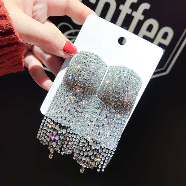925 silver needle full diamond long tassel earrings women's fashion personality earrings
925 silver needle full diamond long tassel earrings women's fashion personality earrings