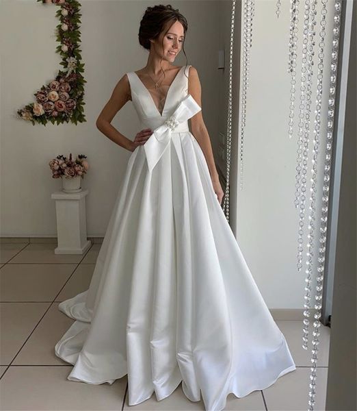 sheer v neck wedding dresses bridal gowns with bow open back robe de marrige sweep train satin party formal vestidos, White
sheer v neck wedding dresses bridal gowns with bow open back robe de marrige sweep train satin party formal vestidos, White