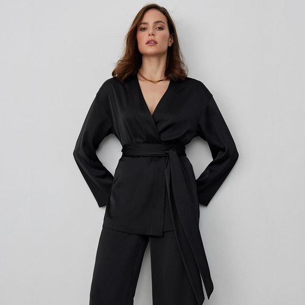 women's sleepwear satin 2 pieces set woman lace up bathrobes nightgown home clothes for women pajama full sleeve casual, Black;red
women's sleepwear satin 2 pieces set woman lace up bathrobes nightgown home clothes for women pajama full sleeve casual, Black;red