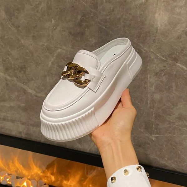 metal chain thick bottom muffin cake small white shoes outdoor slippers muller one foot pedal net red women cool drag, Black 
metal chain thick bottom muffin cake small white shoes outdoor slippers muller one foot pedal net red women cool drag, Black