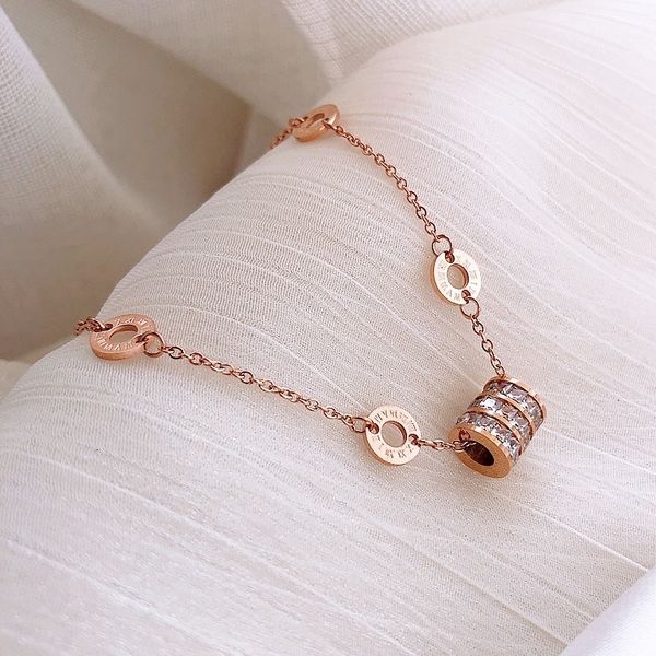bracelet titanium steel female roman number small manwaist simple fashion temperament versatile korean student sen, Golden;silver
bracelet titanium steel female roman number small manwaist simple fashion temperament versatile korean student sen, Golden;silver