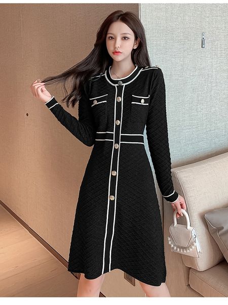 20212021 autumn winter new o-neck and long sleeve knitted dress women slim waist button fashion bright shinny outfit, Black;gray
20212021 autumn winter new o-neck and long sleeve knitted dress women slim waist button fashion bright shinny outfit, Black;gray