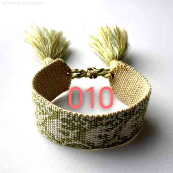 luxury bracelet design fashion jewelry embroidered letter hand woven rope d home similar to the same, Golden;silver
luxury bracelet design fashion jewelry embroidered letter hand woven rope d home similar to the same, Golden;silver