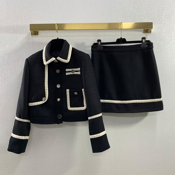 two piece dress women suit pleated plaid skirt coat solid lace up shirt designer lady blazer, White
two piece dress women suit pleated plaid skirt coat solid lace up shirt designer lady blazer, White