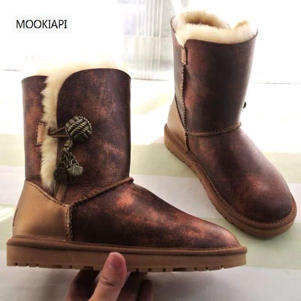 the latest high-quality women's snow boots of australian brand in 2021, real sheepskin, natural wool, warm shoes, Black
the latest high-quality women's snow boots of australian brand in 2021, real sheepskin, natural wool, warm shoes, Black