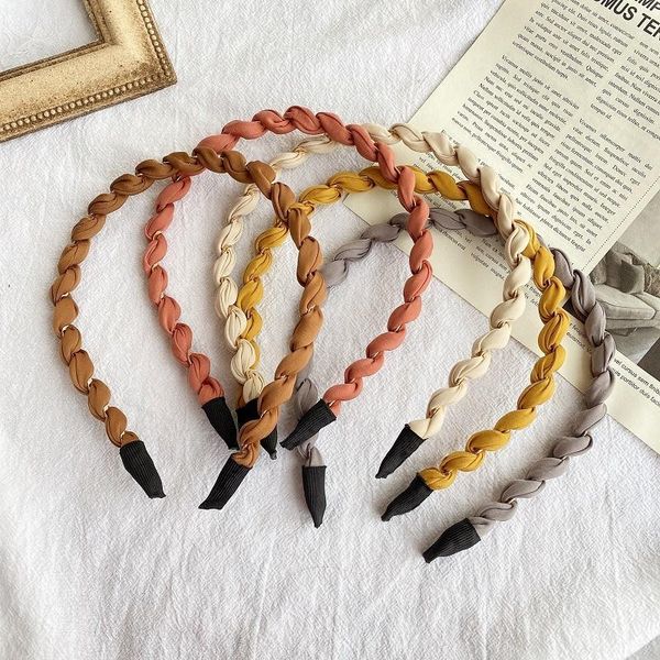 headbands for female korean sweet girl wild hair hoop metal wave thin-edged hairband net red fashion accessories head hoop1
headbands for female korean sweet girl wild hair hoop metal wave thin-edged hairband net red fashion accessories head hoop1