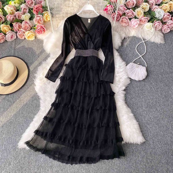 v-neck black party dress elegant high waist ruffle velvet patchwork midi with sashes belt female fashion autumn 210426, Black;gray
v-neck black party dress elegant high waist ruffle velvet patchwork midi with sashes belt female fashion autumn 210426, Black;gray