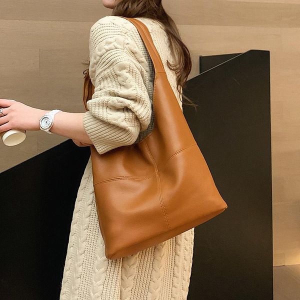 evening bags solid color casual women handbag soft pu leather female triangle bag quality ladies shoulder shopping lady totes
evening bags solid color casual women handbag soft pu leather female triangle bag quality ladies shoulder shopping lady totes