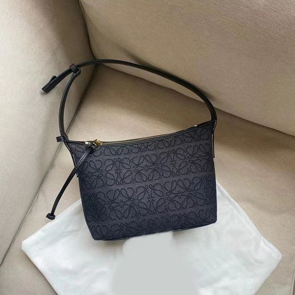 loew lunch bag old flower armpit high sense single shoulder embroidered butterfly including zz designers handbag wan
loew lunch bag old flower armpit high sense single shoulder embroidered butterfly including zz designers handbag wan