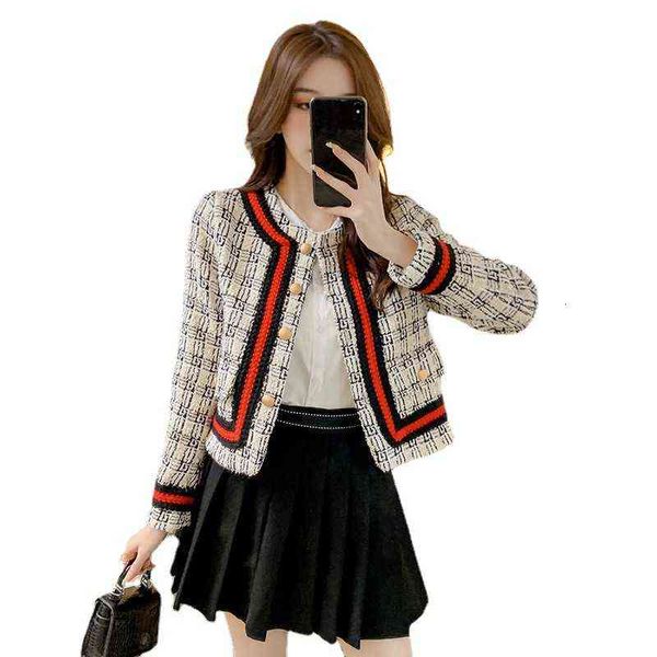tweed small fragrance coat women's autumn and winter 2021 korean loose foreign style plaid short fashion, Black;brown
tweed small fragrance coat women's autumn and winter 2021 korean loose foreign style plaid short fashion, Black;brown