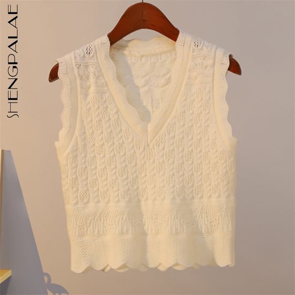 sweet knitted vest women's spring v-neck hollow out lace bottom sleeveless short waistcaot female 5b662 210427, Black;white
sweet knitted vest women's spring v-neck hollow out lace bottom sleeveless short waistcaot female 5b662 210427, Black;white