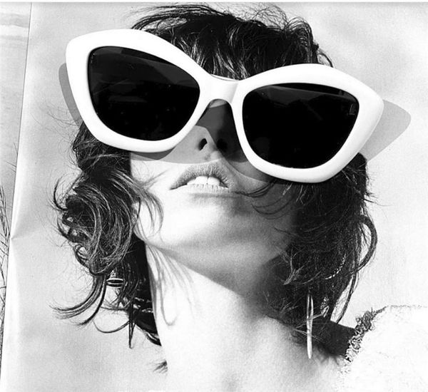 sun glasses 68 cat eye fashion style women sunglasses uv protection eyewear with original box sunglass, White;black
sun glasses 68 cat eye fashion style women sunglasses uv protection eyewear with original box sunglass, White;black