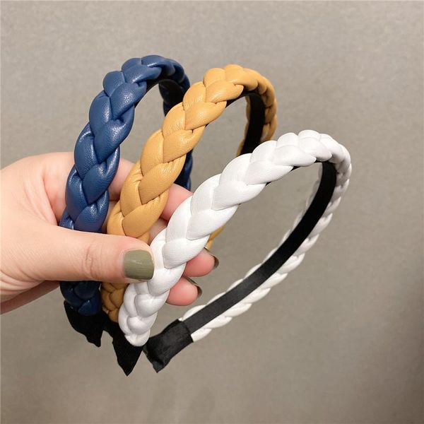 hair accessories korean style nostalgic design retro twist braid wide version pu leather headband for women fashion jewelry
hair accessories korean style nostalgic design retro twist braid wide version pu leather headband for women fashion jewelry