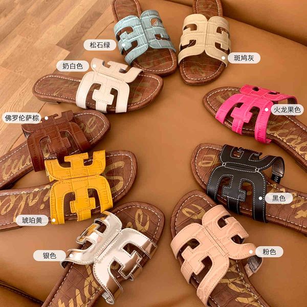 grape mother studiolee multi color store design sam looks thin and wears embossed beach flat slippers, Black
grape mother studiolee multi color store design sam looks thin and wears embossed beach flat slippers, Black