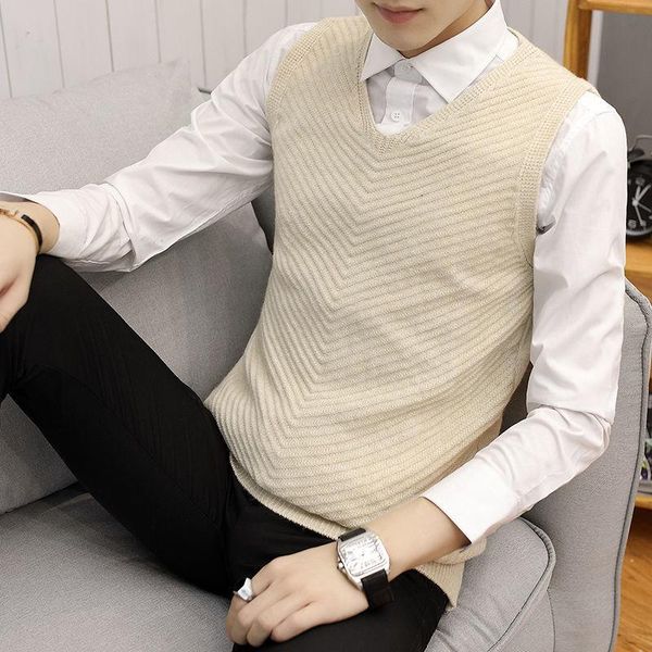 men' tank 2021 men spring autumn warm casual sweater vest mens pure color v-neck sleeveless male slim knitted tanks w684, White;black
men' tank 2021 men spring autumn warm casual sweater vest mens pure color v-neck sleeveless male slim knitted tanks w684, White;black