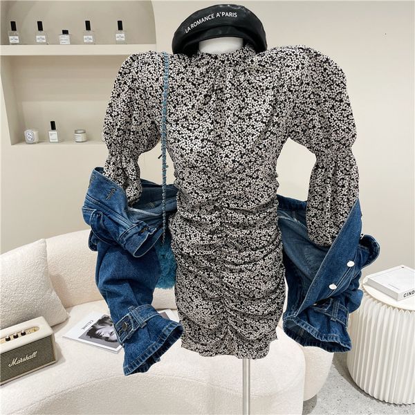 dresses spring summer niche design feminine stylish temperament up collar with bubble folds dress floral, Black;gray
dresses spring summer niche design feminine stylish temperament up collar with bubble folds dress floral, Black;gray