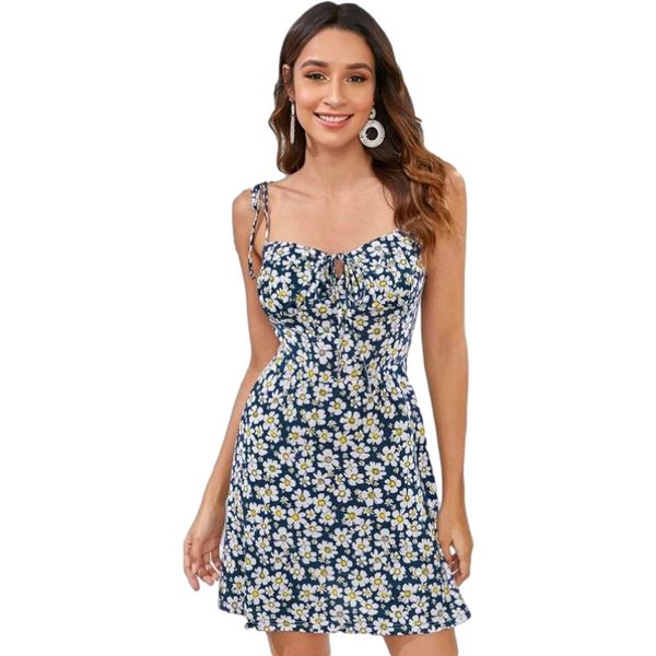 2021 spring and summer new women's short skirt daisy broken flower slim open back suspender dress, White;black
2021 spring and summer new women's short skirt daisy broken flower slim open back suspender dress, White;black
