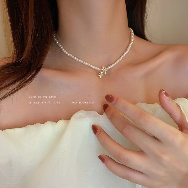 designer necklace luxury chain pearl diamond inlaid six pointed star women's simple temperament clavicle xiaozhong net red hepburn neck, Silver
designer necklace luxury chain pearl diamond inlaid six pointed star women's simple temperament clavicle xiaozhong net red hepburn neck, Silver
