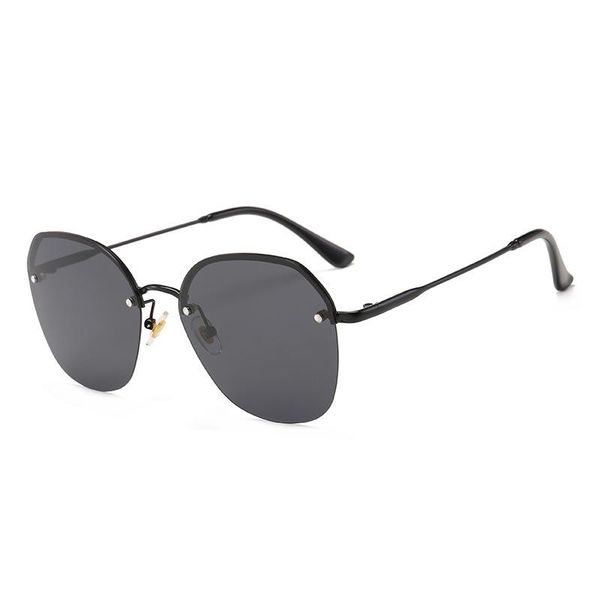 sunglasses korean version of metal two-color polarized men's and women's fashion trend round face ins, White;black
sunglasses korean version of metal two-color polarized men's and women's fashion trend round face ins, White;black