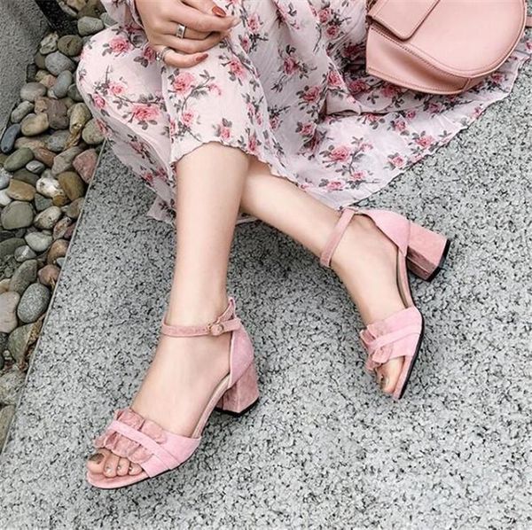 ruffles women sandals faux suede 2021 summer sweet ankle strap block chunky square high heels shoes lady plus size 34-43, Black
ruffles women sandals faux suede 2021 summer sweet ankle strap block chunky square high heels shoes lady plus size 34-43, Black