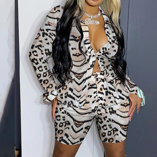 women's tracksuits fashion two-piece set casual wear suits leopard print button design &shorts, Gray
women's tracksuits fashion two-piece set casual wear suits leopard print button design &shorts, Gray