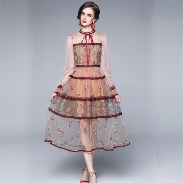 spring dress women's elegant flowers embroidery bow o-neck puff sleeve tulle mesh long female robe 210519, Black;gray
spring dress women's elegant flowers embroidery bow o-neck puff sleeve tulle mesh long female robe 210519, Black;gray
