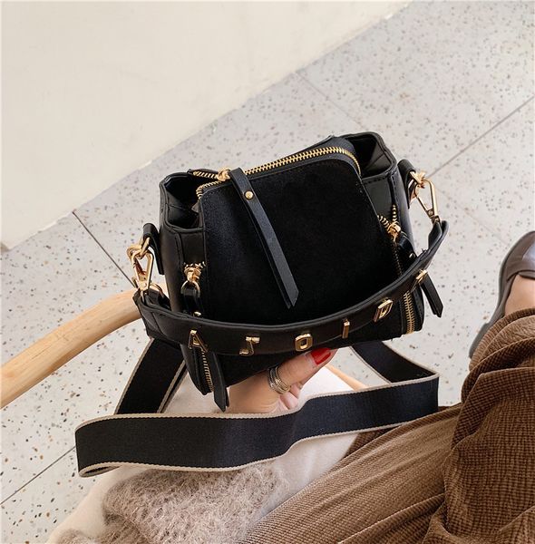 women luxurys designers bags 2021 crossbody bag handbag d trend printing style purse zhouzhoubao123 designer handbags purse wallet
women luxurys designers bags 2021 crossbody bag handbag d trend printing style purse zhouzhoubao123 designer handbags purse wallet