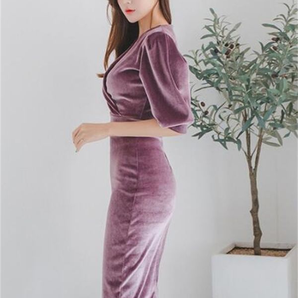 korean version of the ladies temperament fashion bubble sleeve veet bag hip, Black;gray
korean version of the ladies temperament fashion bubble sleeve veet bag hip, Black;gray