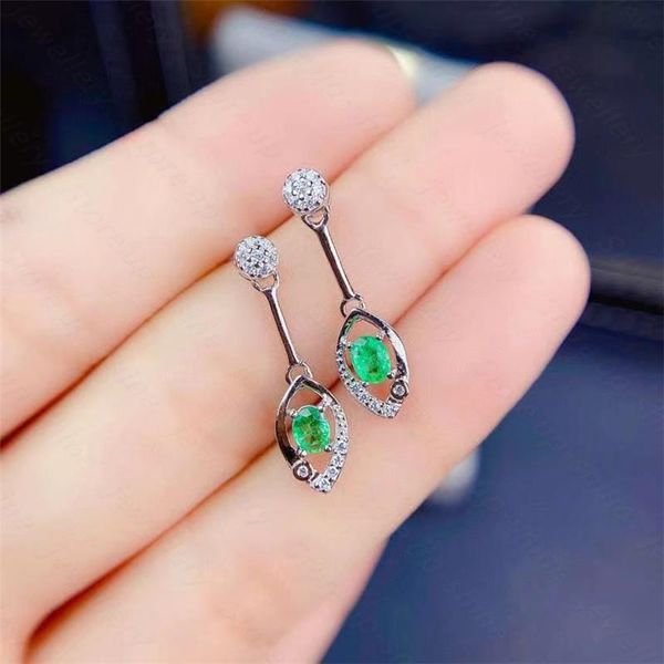 dangle & chandelier natural emerald earrings 925 silver women's high-end design luxurious atmosphere
dangle & chandelier natural emerald earrings 925 silver women's high-end design luxurious atmosphere