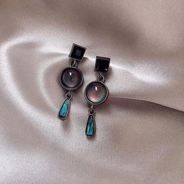 dangle & chandelier fashion baroque vintage stud earrings crystal pendant for women's party jewelry s925, Silver
dangle & chandelier fashion baroque vintage stud earrings crystal pendant for women's party jewelry s925, Silver
