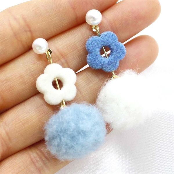 x7a japan and korea sweet little fresh hair ball lovely student stud hanfeng net red serve and earringspersonality earrings, Golden;silver
x7a japan and korea sweet little fresh hair ball lovely student stud hanfeng net red serve and earringspersonality earrings, Golden;silver