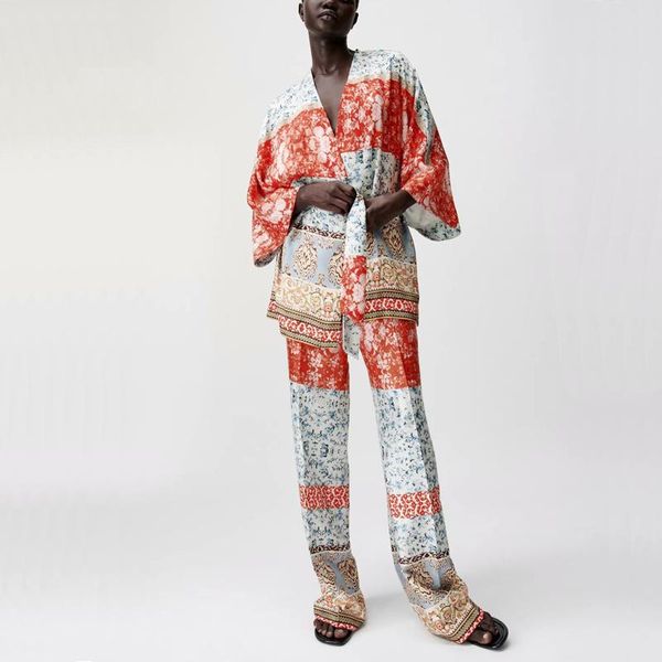 women's two piece pants spring and summer casual flower print v-neck long-sleeved belt decorative shirt + high-waist straight-leg suit, White
women's two piece pants spring and summer casual flower print v-neck long-sleeved belt decorative shirt + high-waist straight-leg suit, White