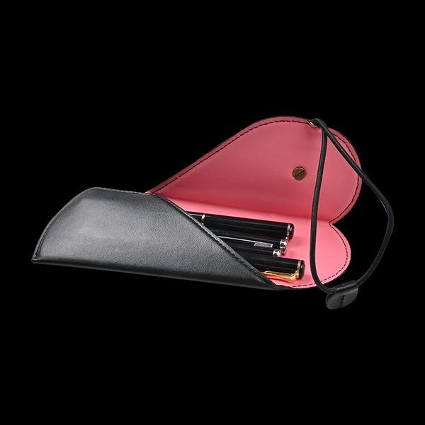 luxury pu leather heart shape fashion design pen pencil case bag for office meeting easy carry book notebook with elastic rope bags
luxury pu leather heart shape fashion design pen pencil case bag for office meeting easy carry book notebook with elastic rope bags