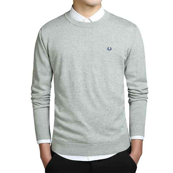 men's sweater pullover autumn and winter england style o-neck knitted wool japanese clothing solid streetwear men 210809, White;black
men's sweater pullover autumn and winter england style o-neck knitted wool japanese clothing solid streetwear men 210809, White;black