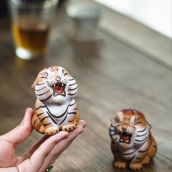 purple sand cute little tiger decorative miniature statue modern ceramic crafts suitable for home living room tea set decoration objects & f
purple sand cute little tiger decorative miniature statue modern ceramic crafts suitable for home living room tea set decoration objects & f