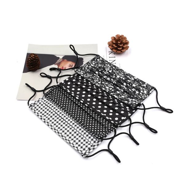 cotton autumn winter printed breathable sunscreen and dustproof flat washable cloth mask
cotton autumn winter printed breathable sunscreen and dustproof flat washable cloth mask