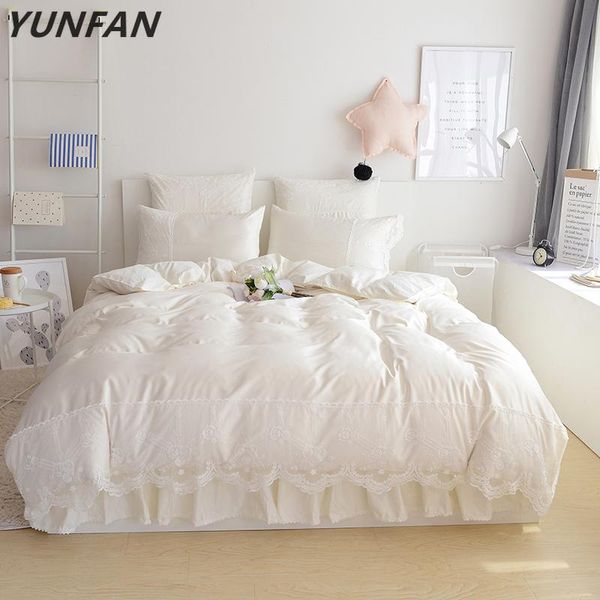 bedding sets wedding luxury silk king size duvet cover set princess bedclothes bed linen rice white lace quilt
bedding sets wedding luxury silk king size duvet cover set princess bedclothes bed linen rice white lace quilt