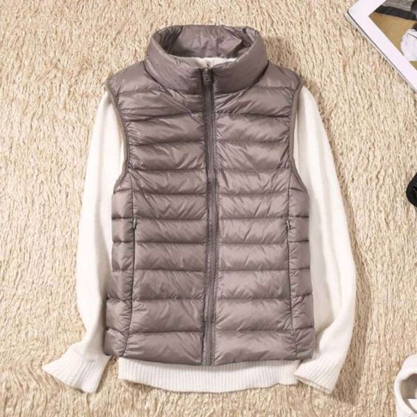 autumn short duck down vts fashion female winter warm light thin et sleevels vt coat, Black
autumn short duck down vts fashion female winter warm light thin et sleevels vt coat, Black