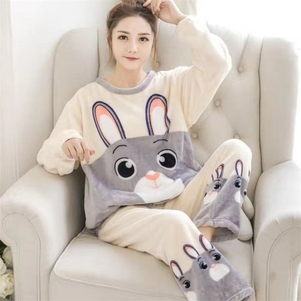 autumn winter warm flannel women pyjamas sets thick coral velvet long sleeve cartoon sleepwear thin flannel pajamas set 211112, Black;red
autumn winter warm flannel women pyjamas sets thick coral velvet long sleeve cartoon sleepwear thin flannel pajamas set 211112, Black;red