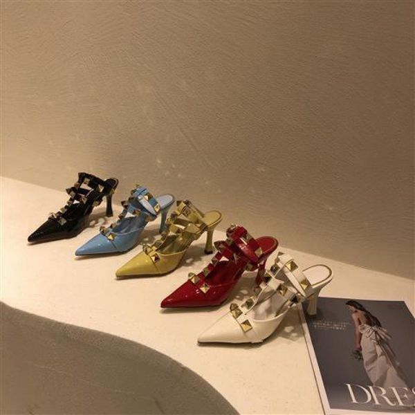 spring and summer 2021 pointed rivet high heels thin heel button sandal's liuding wedding sho mid heel sho, Black
spring and summer 2021 pointed rivet high heels thin heel button sandal's liuding wedding sho mid heel sho, Black