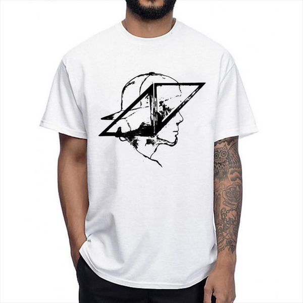fashion dj avicii rip men t shirt print man fans summer short sleeve tees for women, White;black
fashion dj avicii rip men t shirt print man fans summer short sleeve tees for women, White;black
