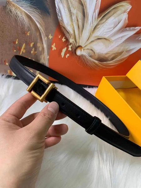 luxury designer belt smooth f letter buckle fashion genuine leather women belts men waistband add origial box dustbag, Black;brown
luxury designer belt smooth f letter buckle fashion genuine leather women belts men waistband add origial box dustbag, Black;brown