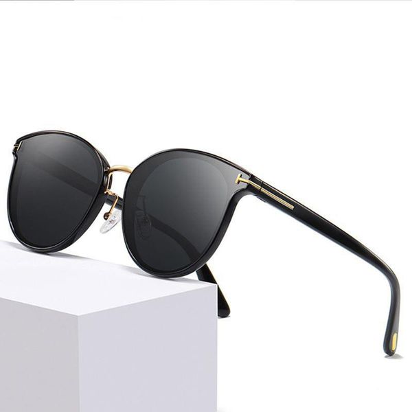 sunglasses ladies polarized fashion cool women round style t metal sun glasses, White;black
sunglasses ladies polarized fashion cool women round style t metal sun glasses, White;black