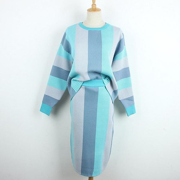 two piece dress spring 2021 round neck knitted diagonal striped short elasticated waist split skirt suit, White
two piece dress spring 2021 round neck knitted diagonal striped short elasticated waist split skirt suit, White