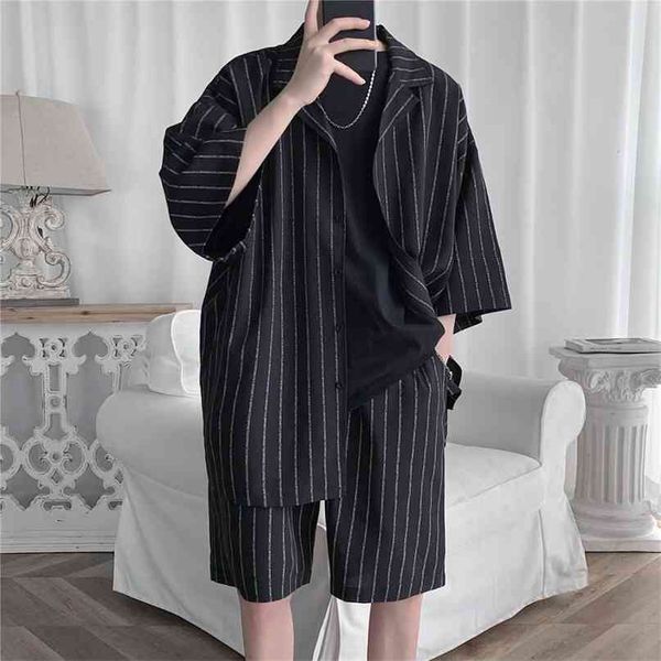 summer men set shirts and shorts lightweight letter striped half sleeve knee-length baggy short oversize suit clothing man 210924, Gray
summer men set shirts and shorts lightweight letter striped half sleeve knee-length baggy short oversize suit clothing man 210924, Gray