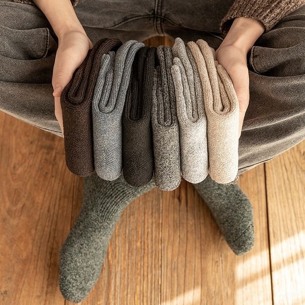 voi men's and cotton autumn men's and winter pure color plush thickened terry socks sleeping socks, Black
voi men's and cotton autumn men's and winter pure color plush thickened terry socks sleeping socks, Black