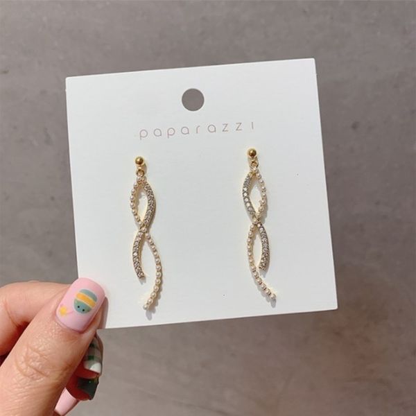 korea dongdamen s925 silver needle staggered diamond pearl commuter versatile temperament earrings female, Black
korea dongdamen s925 silver needle staggered diamond pearl commuter versatile temperament earrings female, Black