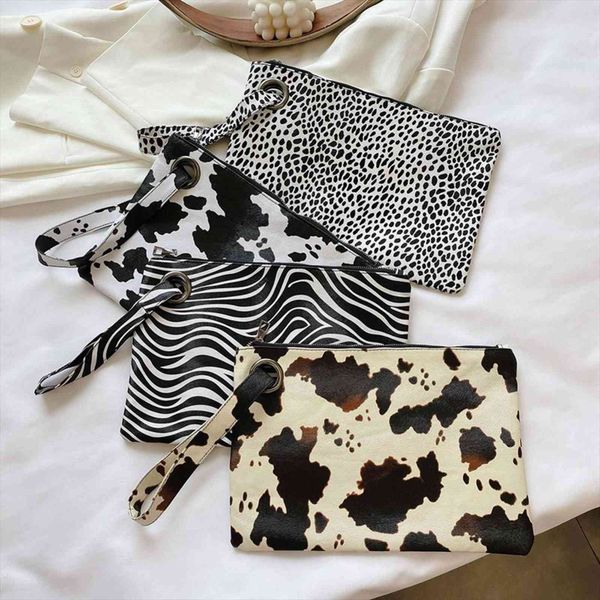 fashion square snake print wristlet clutch women casual purse pu leather leopard zebra handbag money phone pouch wallet torebki, Red;black 
fashion square snake print wristlet clutch women casual purse pu leather leopard zebra handbag money phone pouch wallet torebki, Red;black
