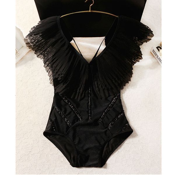 swimwear open back cover belly show thin one-piece triangle fashion conservative small chest spring swimsuit woman, White;black
swimwear open back cover belly show thin one-piece triangle fashion conservative small chest spring swimsuit woman, White;black